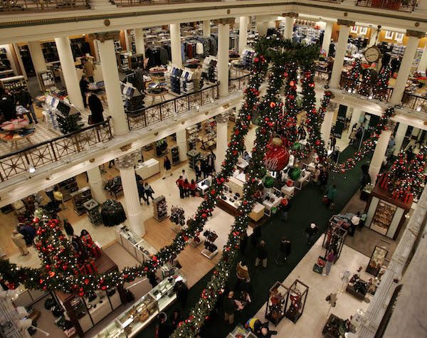 Marshall Field’s at Christmas in 2005, the last year before it was rebranded as a Macy’s.