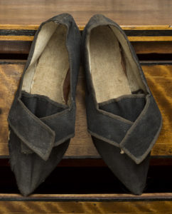 The Woolen Shoes That Made Revolutionary-Era Women Feel Patriotic | Zocalo Public Square • Arizona State University • Smithsonian